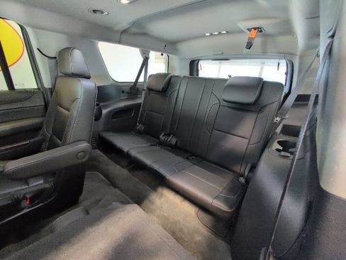 Used 2015 Chevrolet Suburban LT w/ Luxury Package AWD/4WD image 30