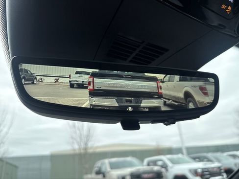 New 2025 Cadillac Lyriq Premium Luxury image 42