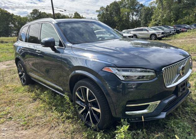 Used 2023 Volvo XC90 B5 Plus w/ Protection Package Premier AWD/4WD image 2
