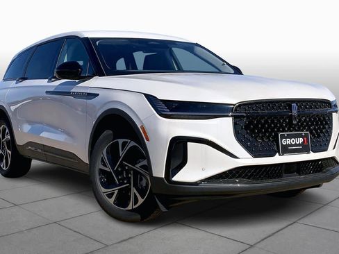 New 2026 Lincoln Nautilus Premier w/ Jet Appearance Package AWD/4WD image 2