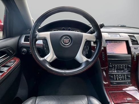 Used 2014 Cadillac Escalade Premium AWD/4WD image 11