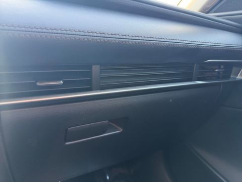 Used 2025 MAZDA MAZDA3 s image 21