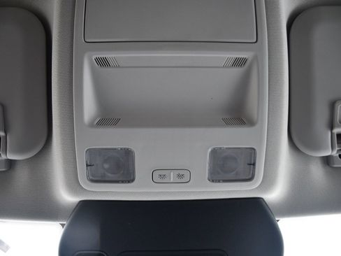 Used 2022 Ford Escape SE image 25