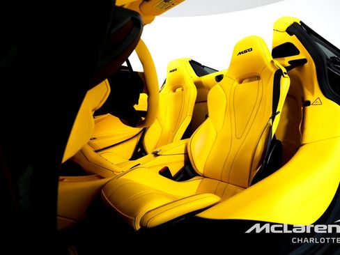 Used 2022 McLaren 720S Spider RWD image 13