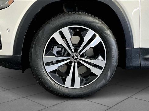 New 2026 Mercedes-Benz GLB 250 4MATIC image 17