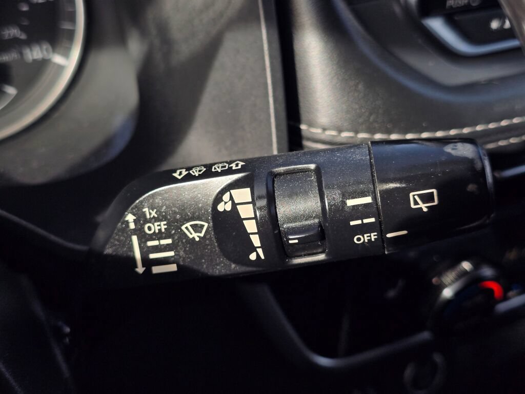 Used 2021 Nissan Rogue SL FWD image 29