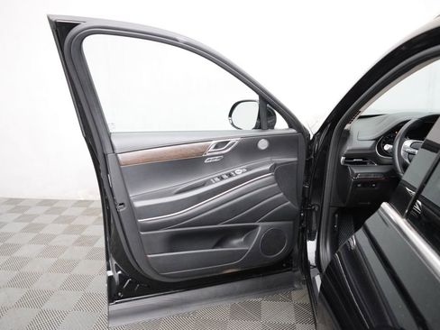 Used 2024 Genesis GV80 2.5T AWD/4WD image 9