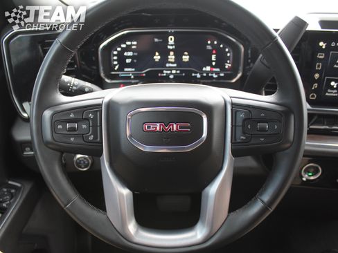 Used 2023 GMC Sierra 1500 SLT AWD/4WD image 14