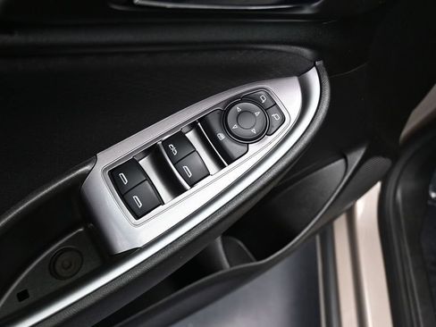 Used 2023 Chevrolet Malibu LT FWD image 10