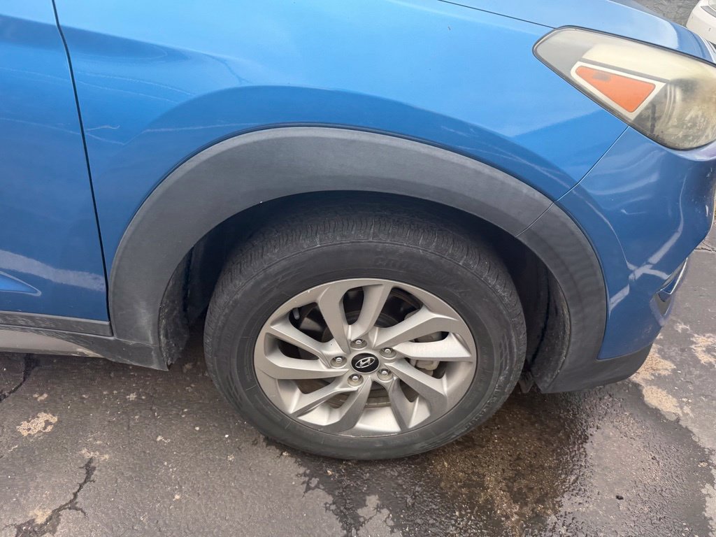 Used 2017 Hyundai Tucson SE w/ SE Popular Package 02 FWD image 3