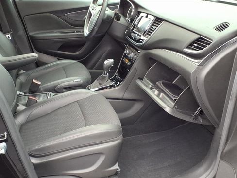 Certified 2022 Buick Encore Preferred w/ Safety Package image 25