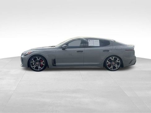 Used 2021 Kia Stinger GT2 image 4