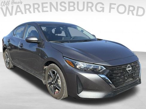 Used 2025 Nissan Sentra SV FWD image 1