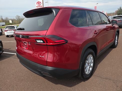 Certified 2026 Toyota Grand Highlander AWD Hybrid image 3