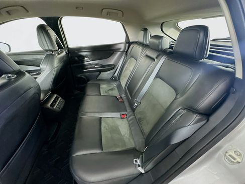 Used 2023 Nissan Ariya AWD image 27