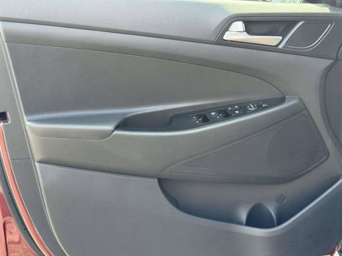 Used 2019 Hyundai Tucson SE image 15