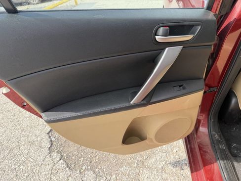 Used 2011 MAZDA MAZDA3 s Grand Touring w/ Tech Pkg FWD image 15
