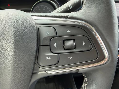 Used 2023 Buick Encore GX Preferred w/ Cold Weather Comfort Package FWD image 15