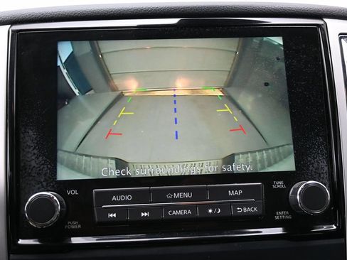 Used 2021 Nissan Titan SV w/ SV Convenience Package RWD image 23