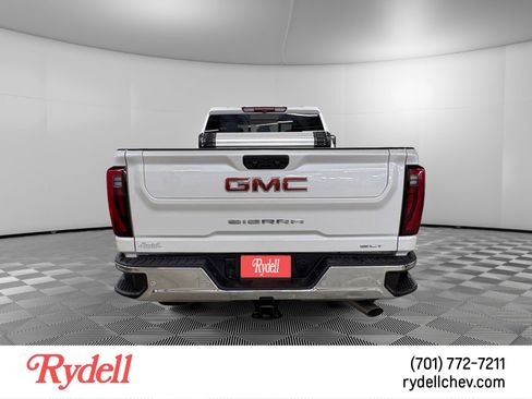 Used 2024 GMC Sierra 2500 SLT image 4