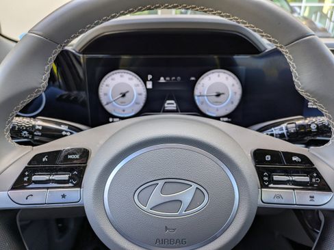 Certified 2025 Hyundai Elantra SEL image 20