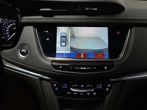 Used 2019 Cadillac XT5 Platinum image 15