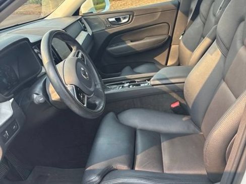 Used 2020 Volvo XC60 T6 Inscription w/ Protection Package Premier AWD/4WD image 5