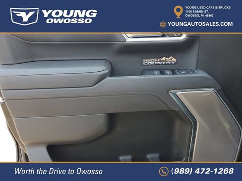 Certified 2025 Chevrolet Silverado 1500 High Country w/ Technology Package AWD/4WD image 24