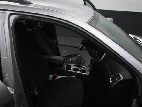 Used 2018 Jeep Grand Cherokee Laredo image 19