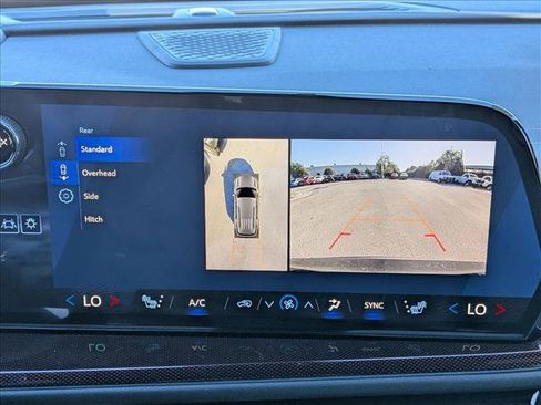 New 2026 Chevrolet Traverse Z71 w/ Enhanced Driving Package image 11