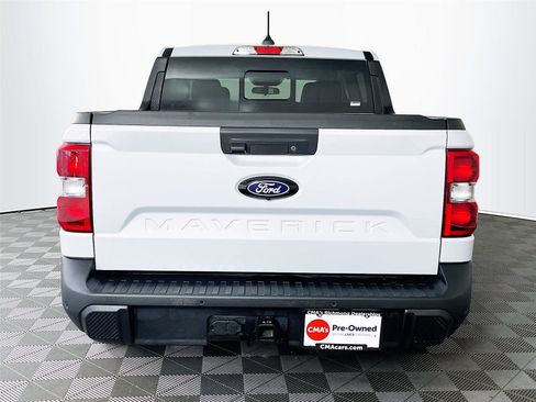 Used 2025 Ford Maverick Lariat w/ 4K Tow Package image 7