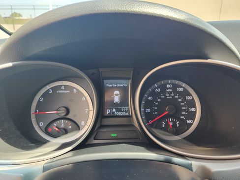 Used 2016 Hyundai Santa Fe Sport FWD image 9