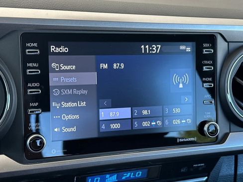 Used 2022 Toyota Tacoma SR5 RWD image 19