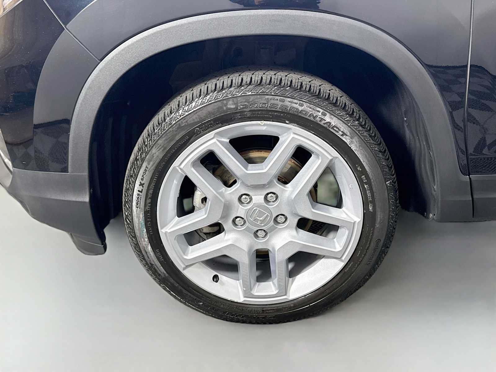 Certified 2025 Honda Passport EX-L image 40