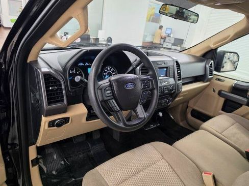 Used 2017 Ford F150 XLT AWD/4WD image 10