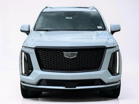 New 2026 Cadillac Escalade Platinum Sport AWD/4WD image 8
