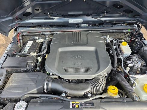 Used 2018 Jeep Wrangler Unlimited Sport S image 24