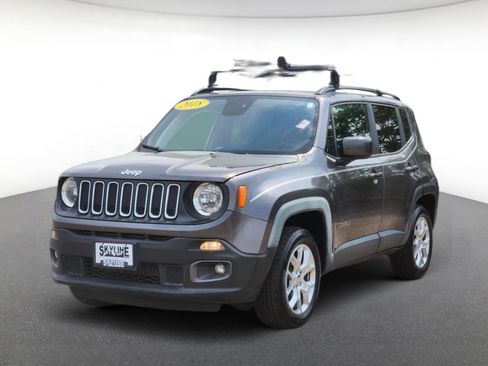 Used 2018 Jeep Renegade Latitude AWD/4WD image 2