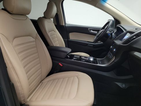 Used 2019 Ford Edge SEL FWD image 21
