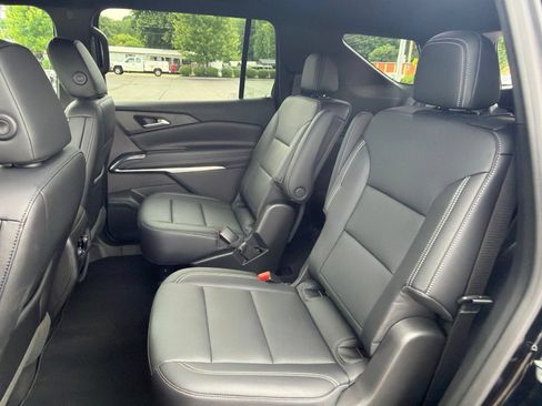Used 2026 Chevrolet Traverse LT AWD/4WD image 26