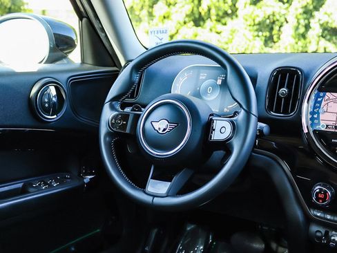 Used 2024 MINI Cooper Countryman S FWD image 19