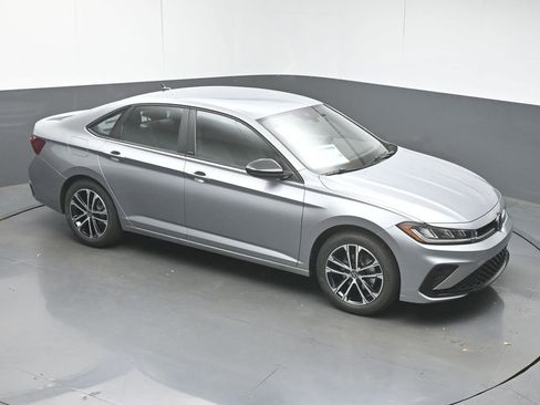 New 2026 Volkswagen Jetta Sport FWD image 38