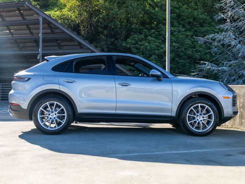 New 2026 Porsche Cayenne Coupe AWD/4WD image 12