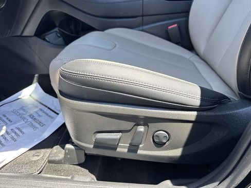 Used 2023 Hyundai Santa Fe SEL w/ Premium Package AWD/4WD image 12
