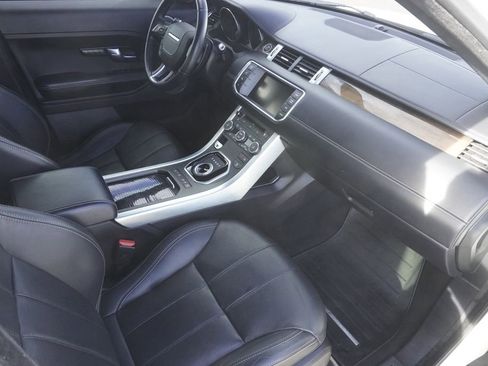 Used 2014 Land Rover Range Rover Evoque Prestige image 22