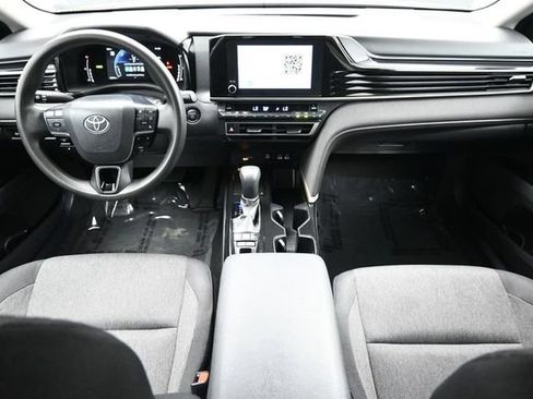 Used 2025 Toyota Camry LE FWD image 11