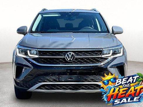 Used 2024 Volkswagen Taos SEL AWD/4WD image 3
