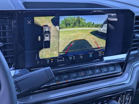 New 2026 Chevrolet Silverado 2500 ZR2 w/ LPO, Dark Essentials Package AWD/4WD image 21