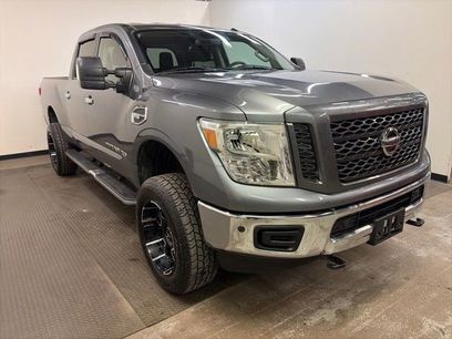 Used 2019 Nissan Titan SV w/ SV Convenience Package