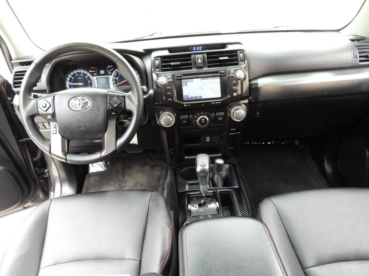 Used 2018 Toyota 4Runner TRD Off-Road Premium AWD/4WD image 73